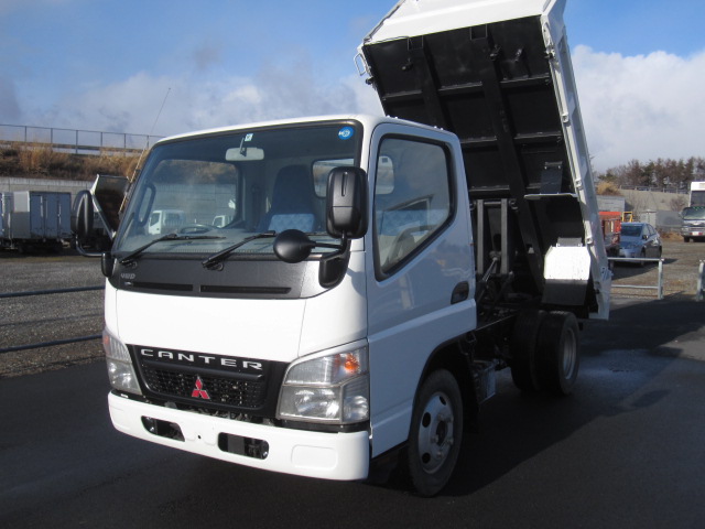 4WD キャンターダンプ　程度良好