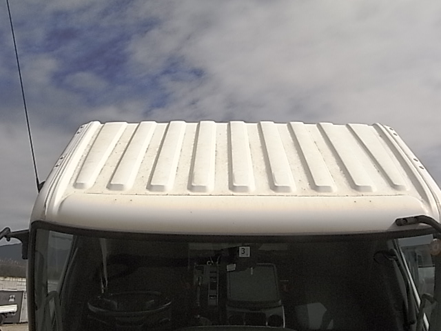 日野4トン格納ゲート付きサイド付き低温冷凍バンです